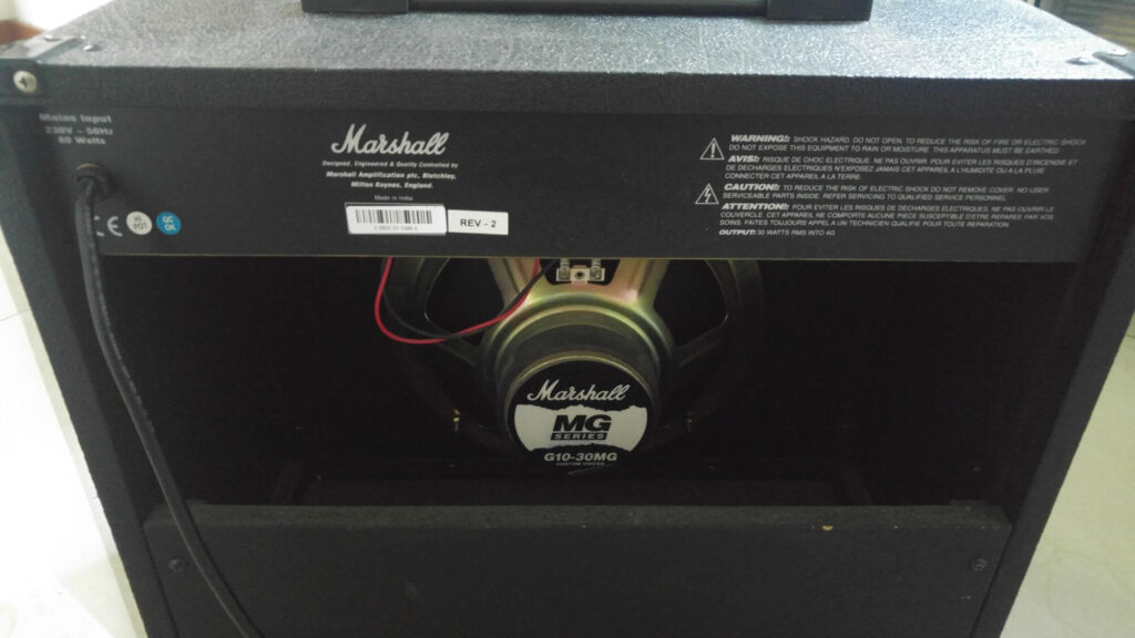 vista posteriore marshall mg30dfx